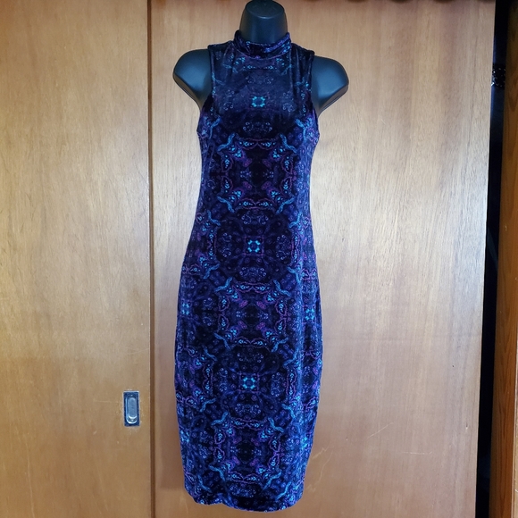 Urban outfitter Ecote velvet zodiac sleeveless mock-neck dress (S) - Picture 2 of 7